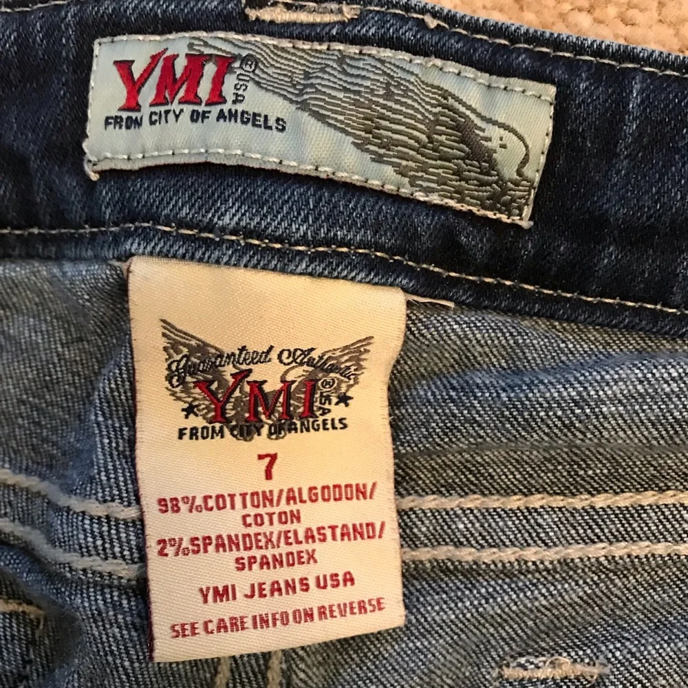 YMI City Of Angeles Denim Bermuda Shorts Sz 7 Slight Distressing Long Length y2k